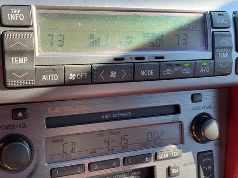 Used 2005 Lexus SC 430 Convertible image 13