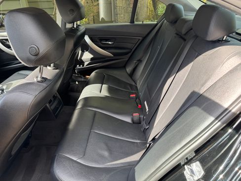 Used 2014 BMW 320i xDrive Sedan AWD/4WD image 10