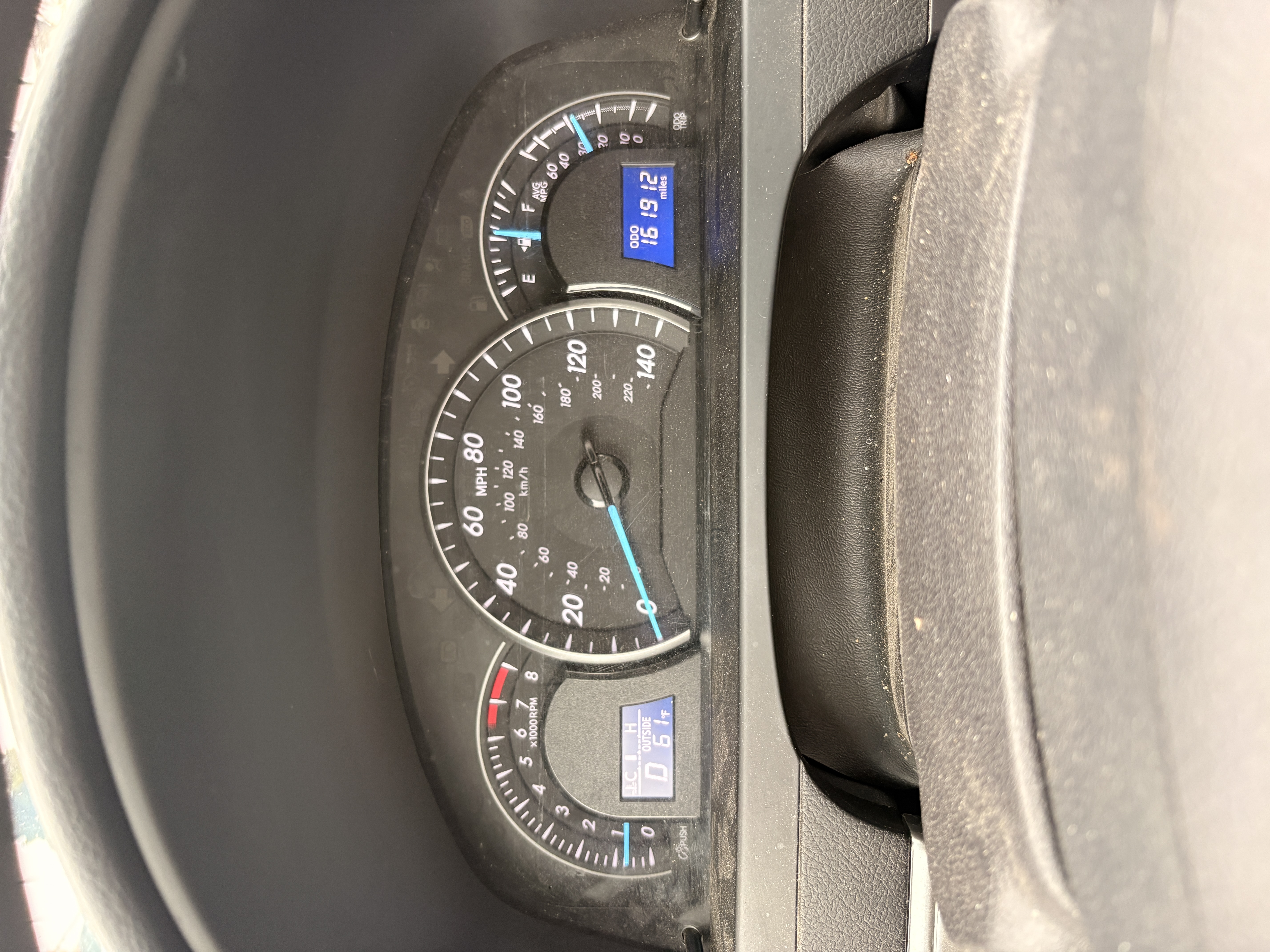 Used 2014 Toyota Camry LE FWD image 6
