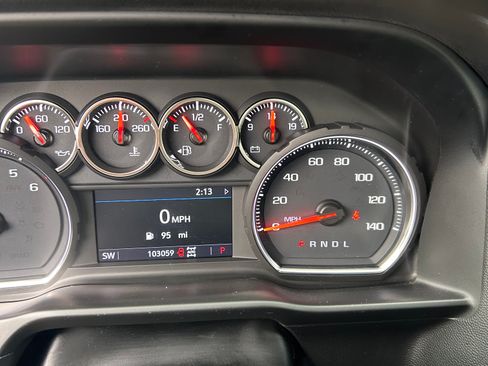 Used 2019 Chevrolet Silverado 1500 LT w/ All-Star Edition image 4