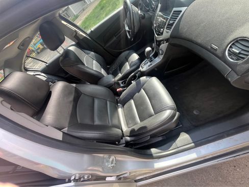 Used 2014 Chevrolet Cruze LTZ w/ RS Package FWD image 12