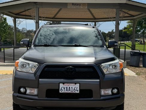Used 2012 Toyota 4Runner Limited AWD/4WD image 6