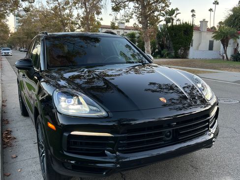 Used 2019 Porsche Cayenne image 12