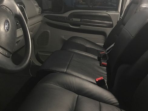 Used 2005 Ford F350 XLT image 6