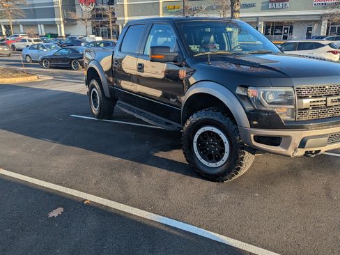 Used 2014 Ford F150 Raptor w/ Equipment Group 801A Luxury image 11