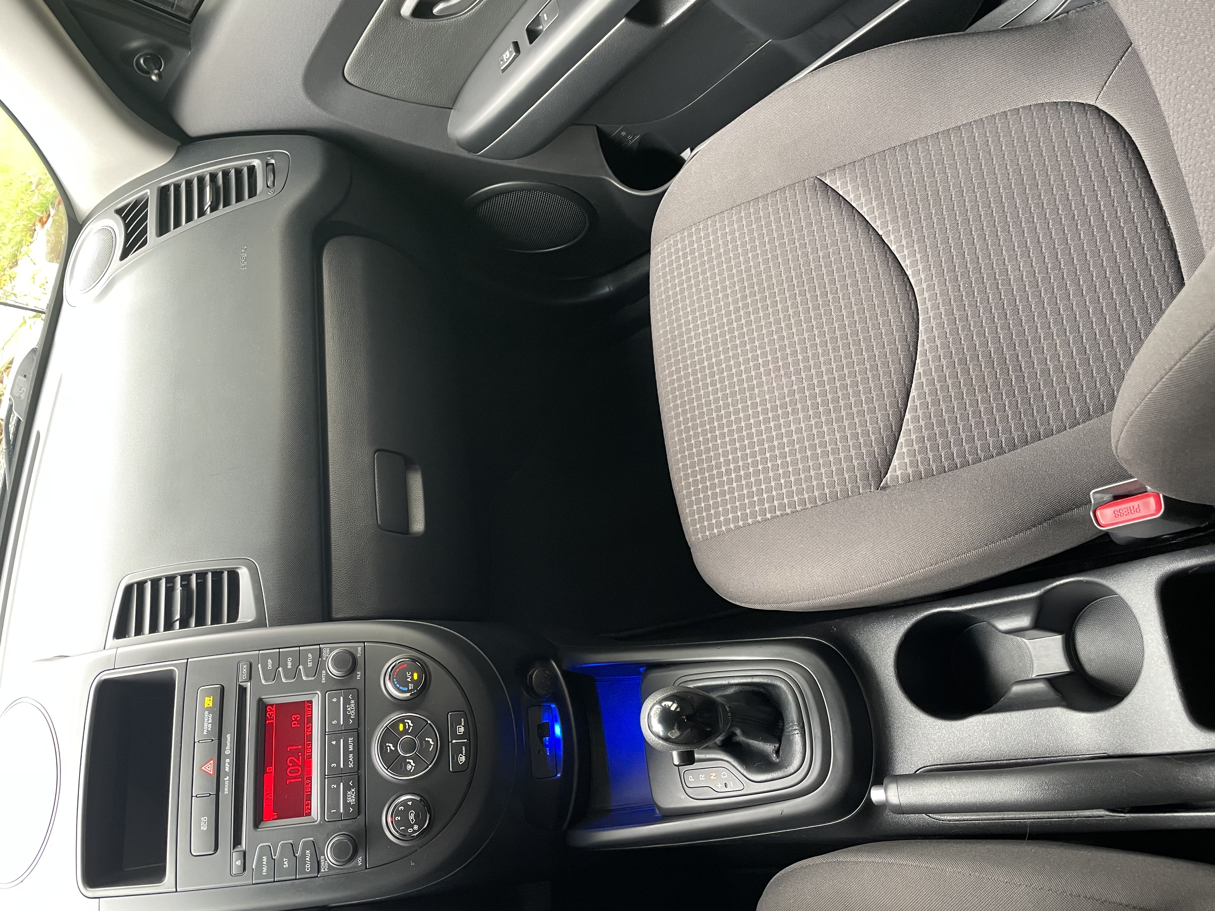 Used 2013 Kia Soul FWD image 16