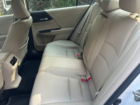 Used 2015 Honda Accord EX-L image 9