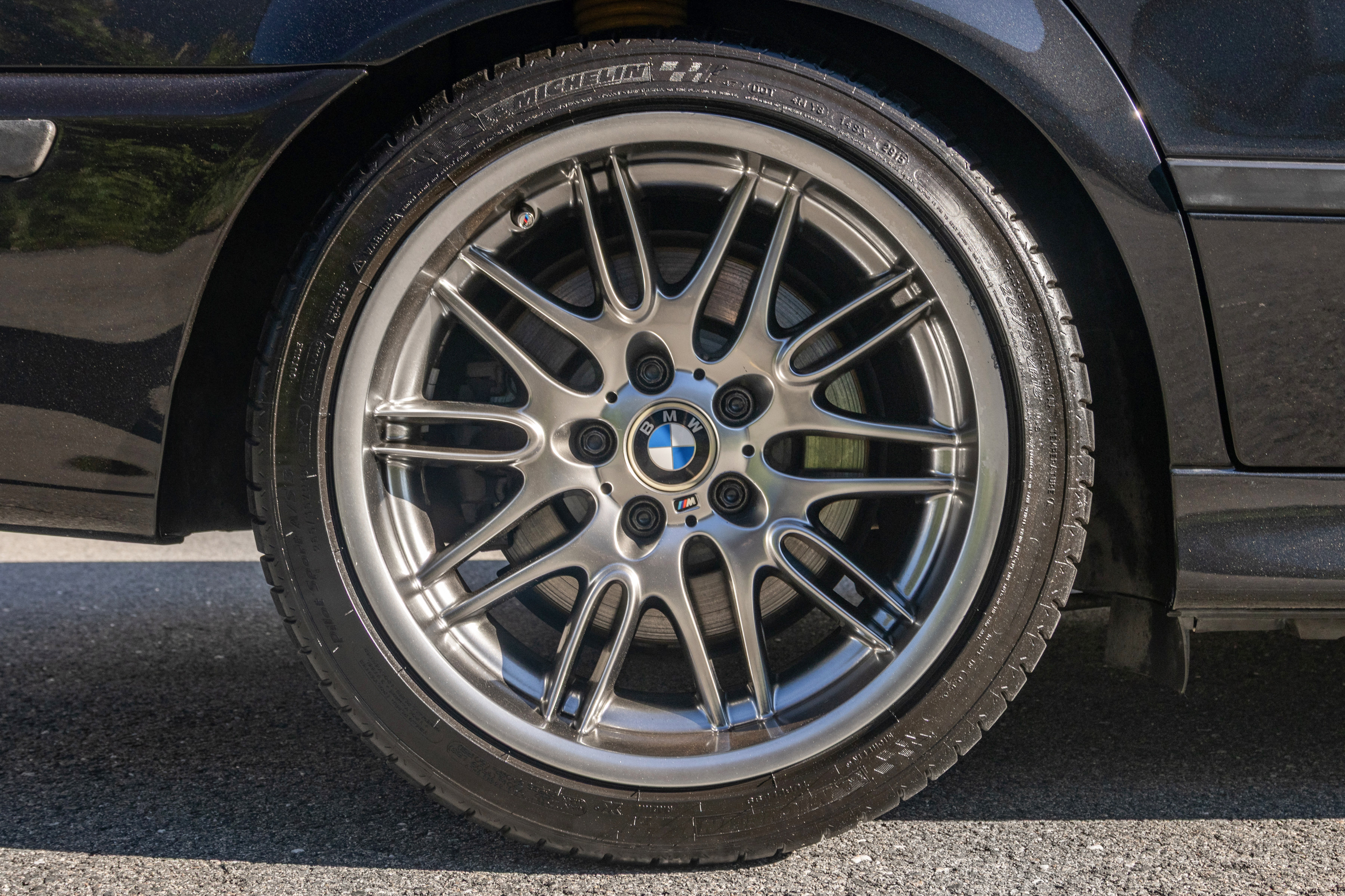Used 2001 BMW M5 RWD image 17