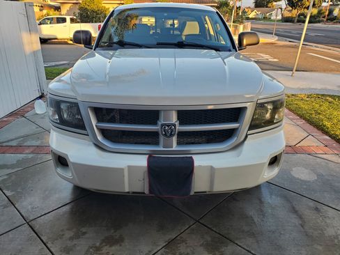 Used 2009 Dodge Dakota Big Horn w/ Extra Security Group image 2