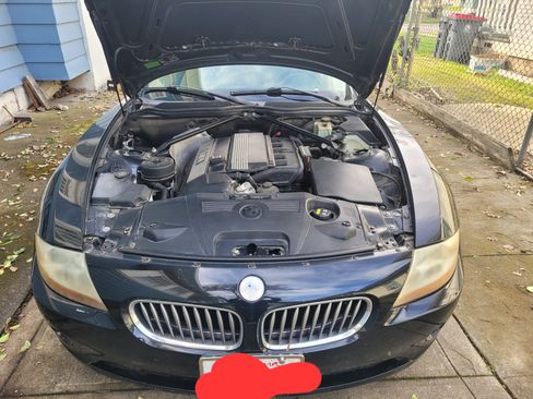 Used 2004 BMW Z4 3.0i image 1