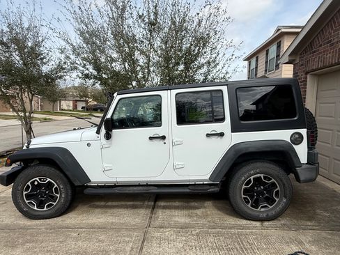 Used 2016 Jeep Wrangler Unlimited Sport w/ Quick Order Package 24S AWD/4WD image 6