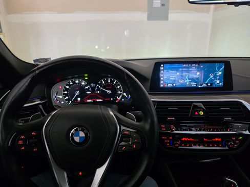 Used 2017 BMW 540i xDrive image 21