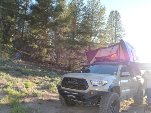 Used 2018 Toyota Tacoma TRD Off-Road image 20