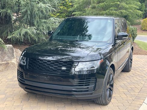 Used 2020 Land Rover Range Rover HSE image 11