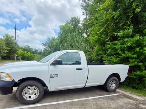 Used 2019 RAM 1500 Tradesman RWD image 1