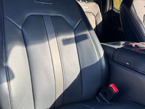 Used 2022 Ford F450 Platinum image 13