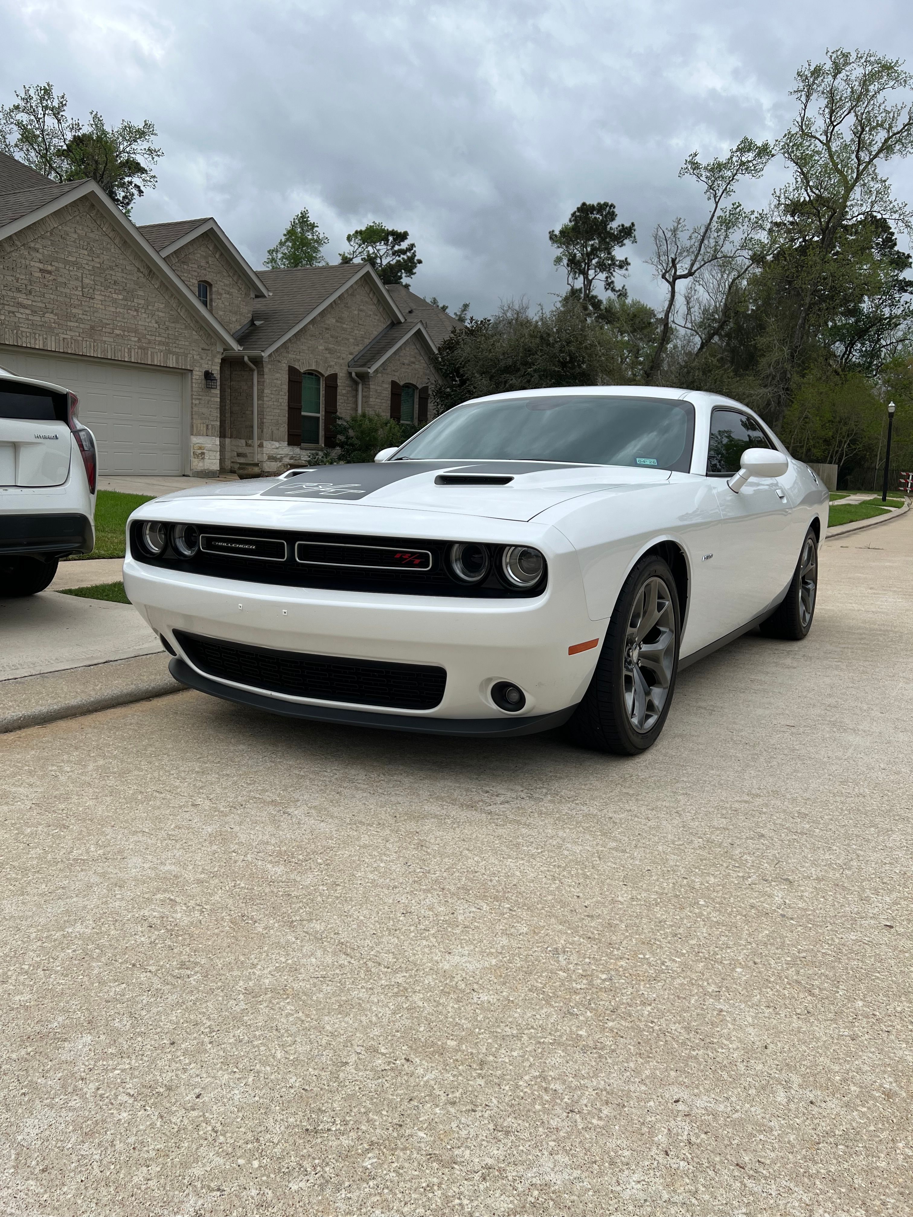 Used 2015 Dodge Challenger R/T w/ Quick Order Package 28B R/T RWD image 4