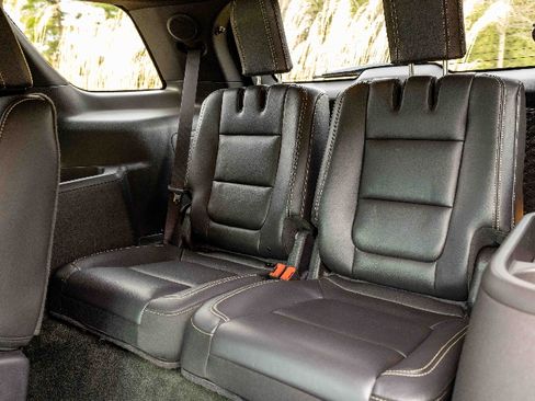 Used 2015 Ford Explorer Sport w/ Equipment Group 401A image 12