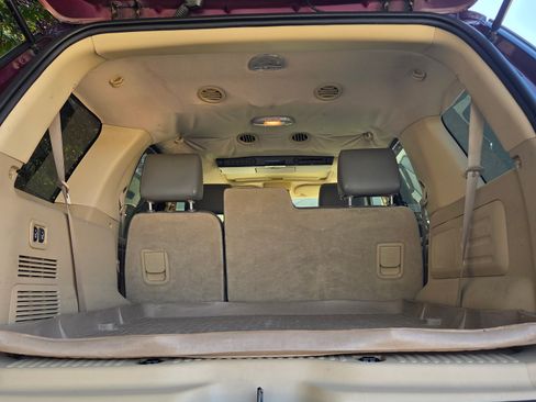 Used 2006 Ford Explorer Eddie Bauer image 2