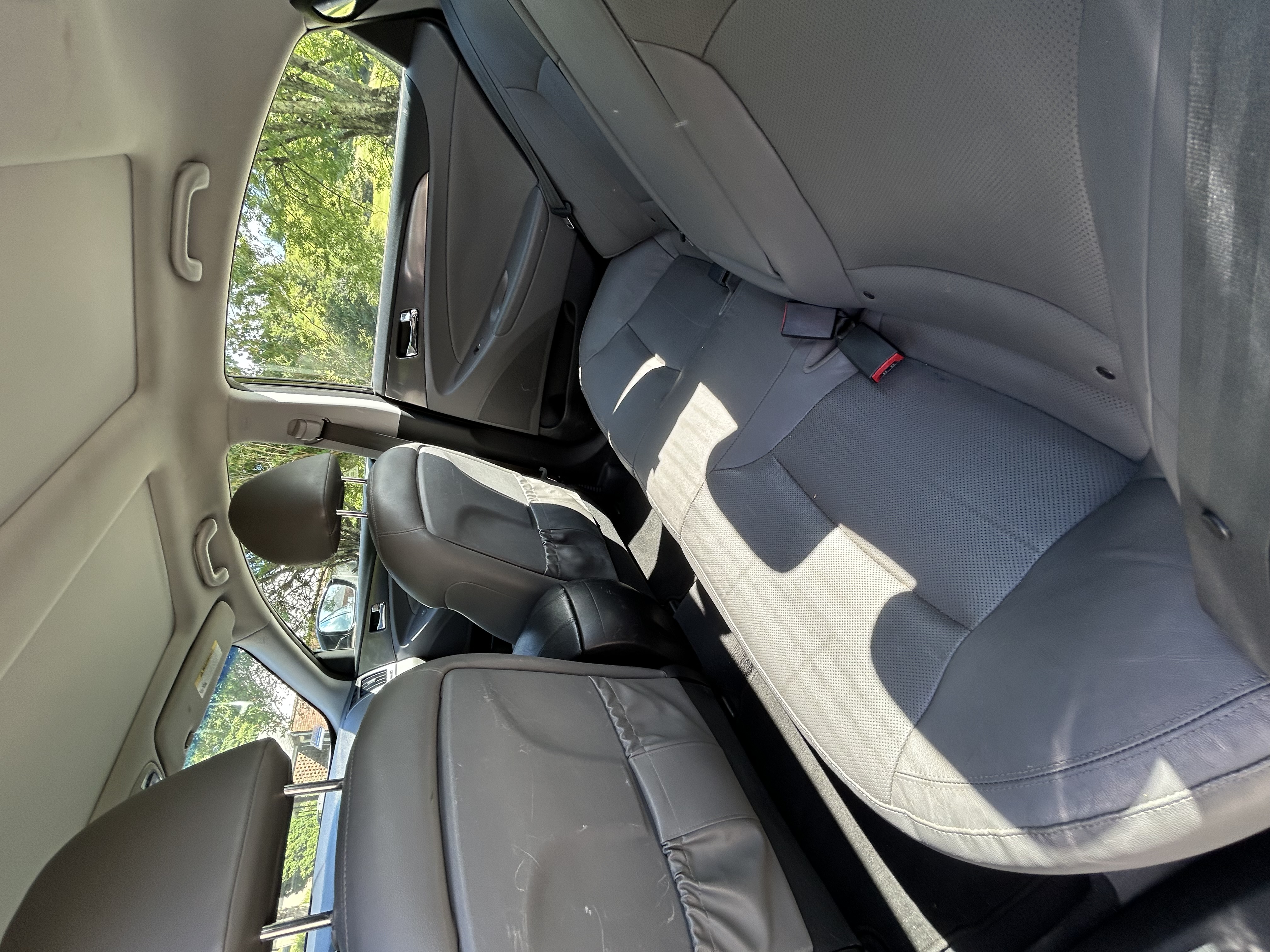 Used 2014 Hyundai Sonata Limited w/ Panoramic Sunroof Package 02 FWD image 4