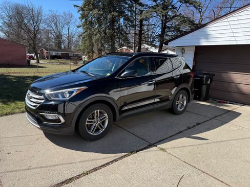 Used 2017 Hyundai Santa Fe Sport image 5