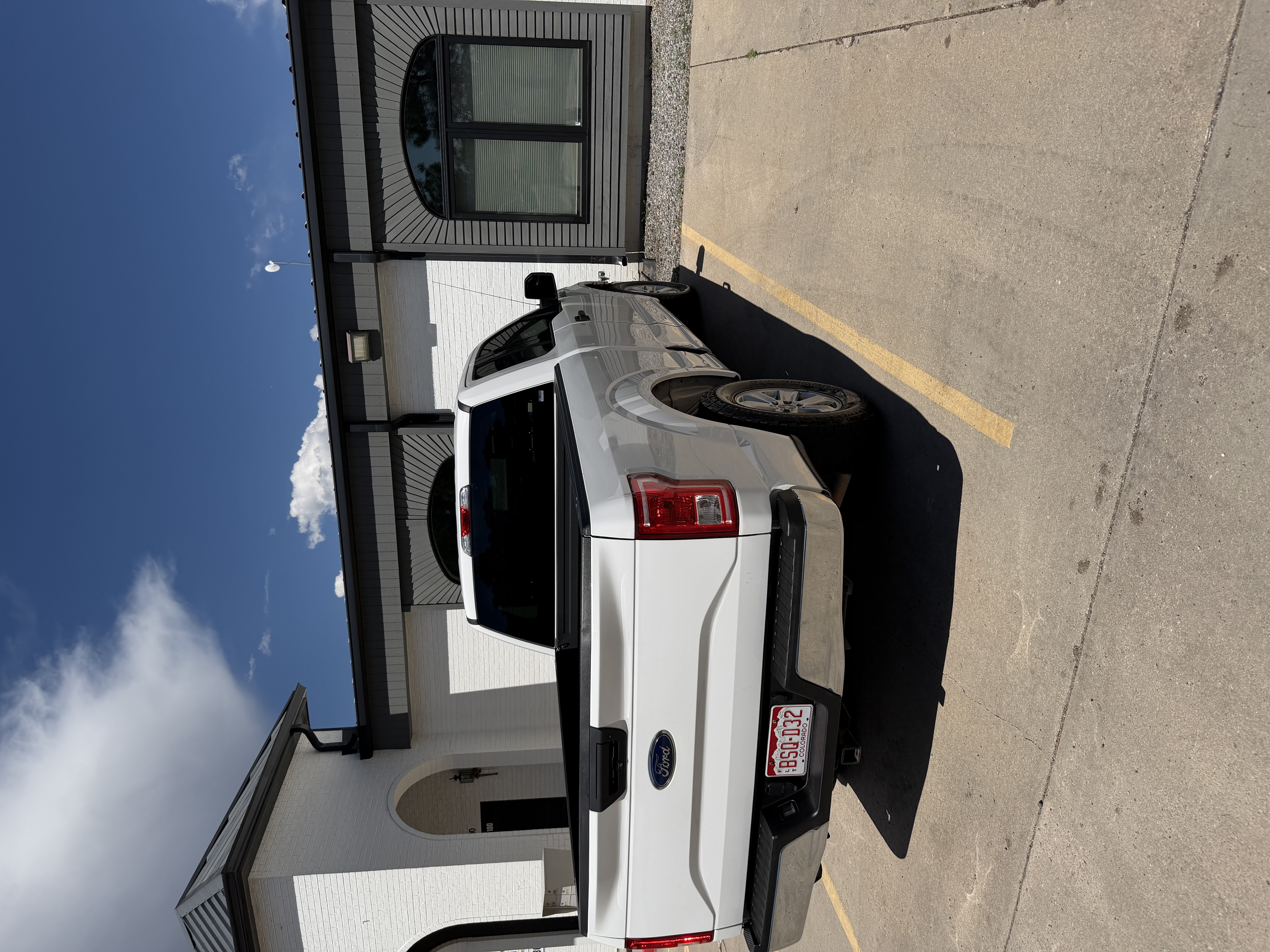 Used 2017 Ford F150 XLT w/ Trailer Tow Package AWD/4WD image 4