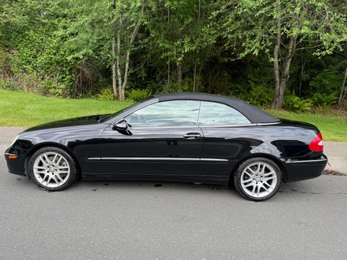 Used 2009 Mercedes-Benz CLK 350 Cabriolet image 11