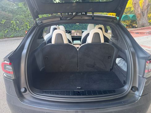 Used 2022 Tesla Model X AWD/4WD image 15