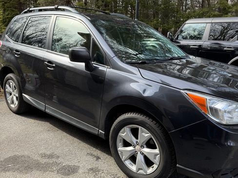 Used 2015 Subaru Forester 2.5i w/ Alloy Wheel Package image 6