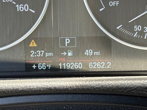 Used 2014 BMW 328i xDrive Sedan AWD/4WD image 9