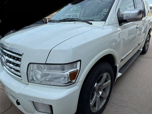 Used 2010 INFINITI QX56 4WD w/ Technology Pkg image 9