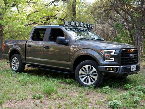 Used 2017 Ford F150 XL w/ Equipment Group 101A Mid AWD/4WD image 1