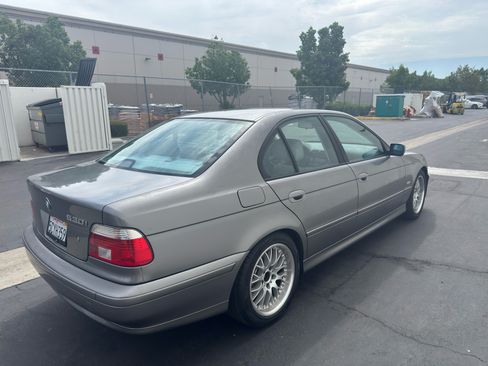 Used 2003 BMW 530i Sedan image 1