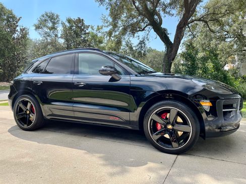 Used 2021 Porsche Macan GTS AWD/4WD image 1