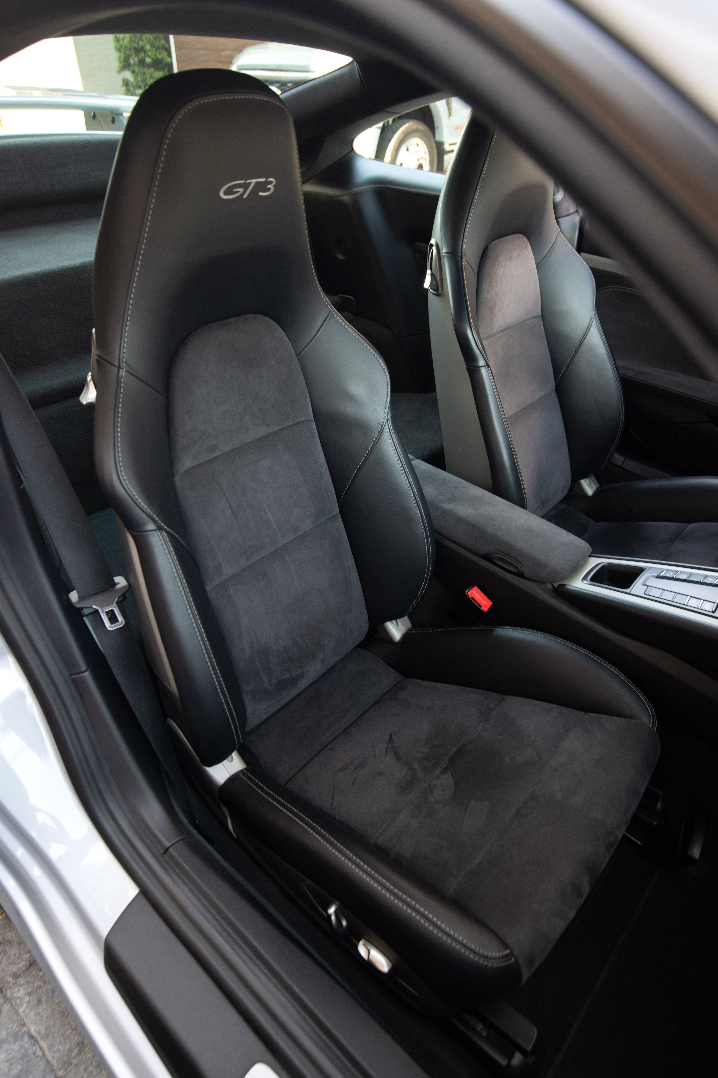 Used 2015 Porsche 911 GT3 RWD image 18