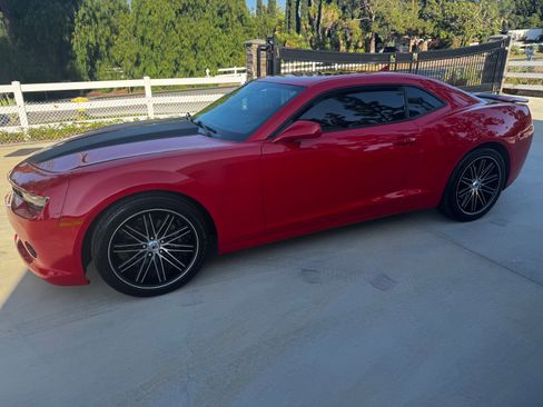 Used 2014 Chevrolet Camaro LT w/ RS Package RWD image 2