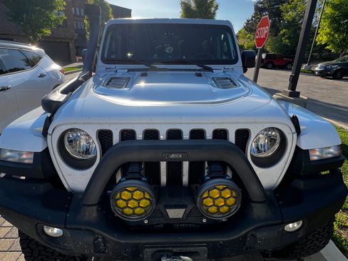 Used 2023 Jeep Wrangler Unlimited Rubicon w/ Cold Weather Group AWD/4WD image 12