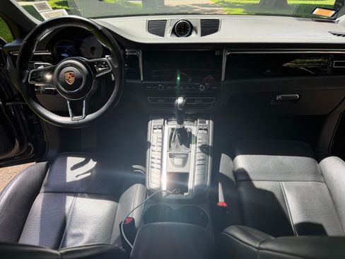 Used 2020 Porsche Macan S AWD/4WD image 11