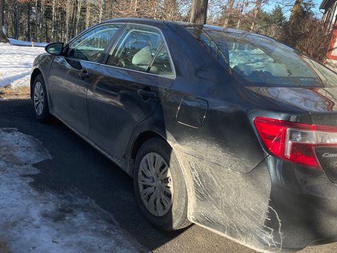 Used 2013 Toyota Camry LE image 4