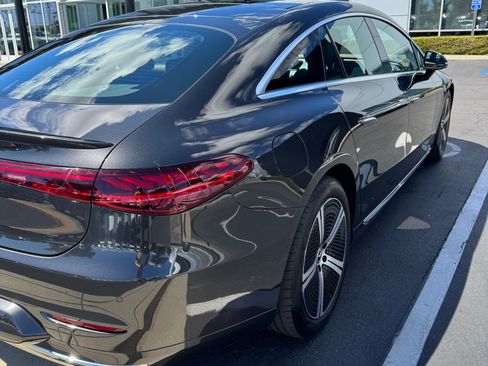 Used 2023 Mercedes-Benz EQS 450+ Sedan image 2