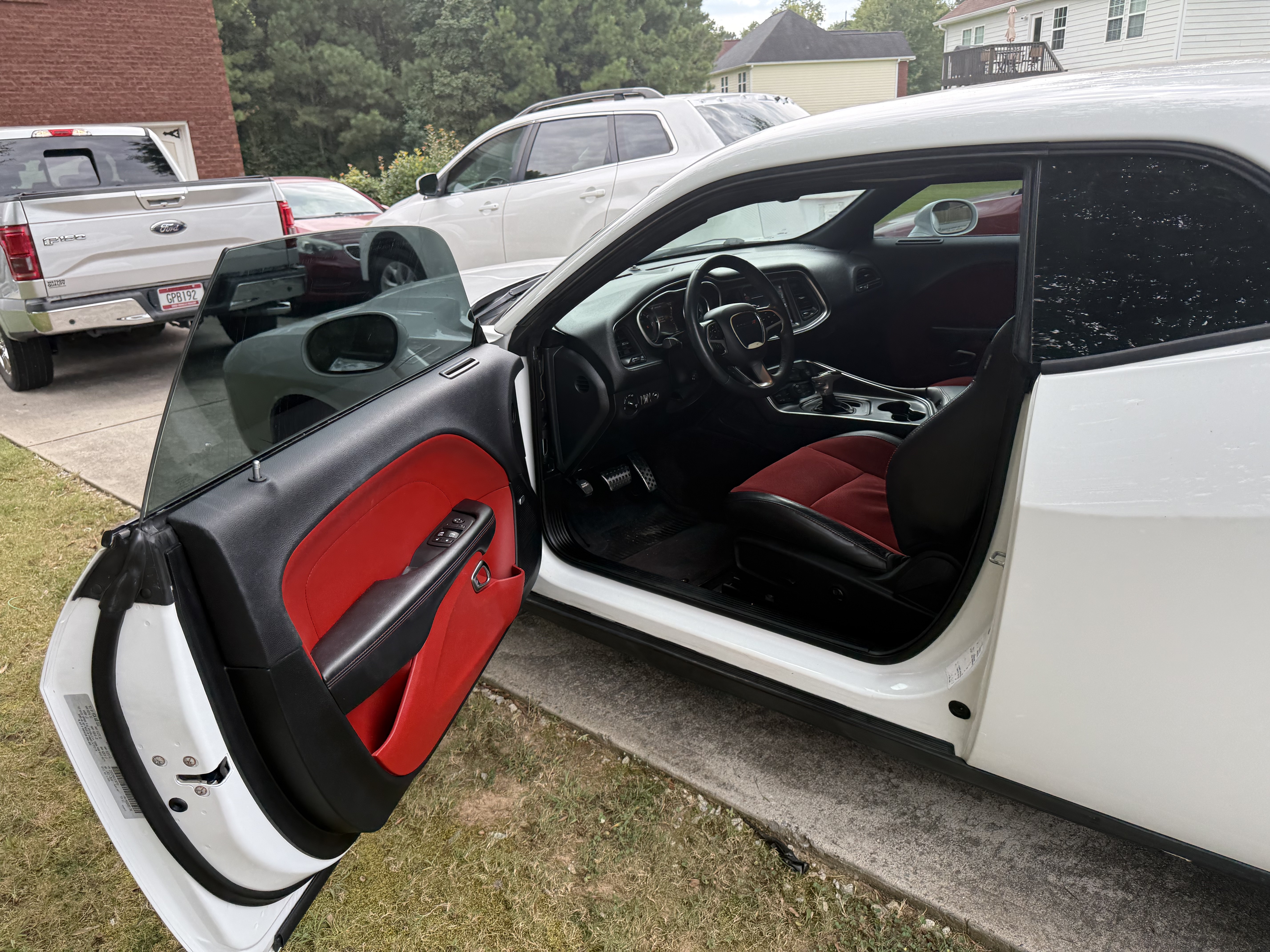 Used 2018 Dodge Challenger SXT Plus RWD image 5