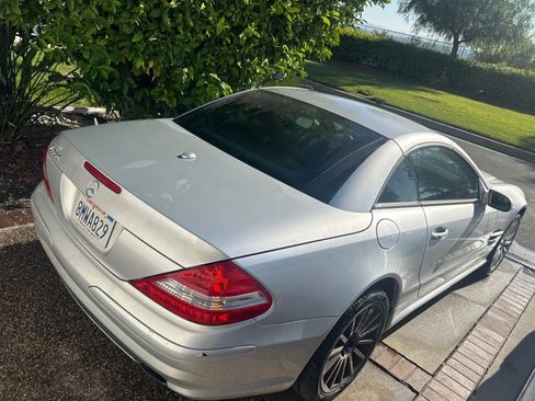 Used 2008 Mercedes-Benz SL 550 image 4