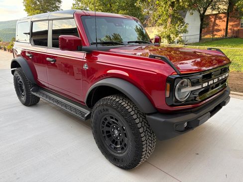 Used 2026 Ford Bronco Outer Banks w/ Sasquatch Package AWD/4WD image 6