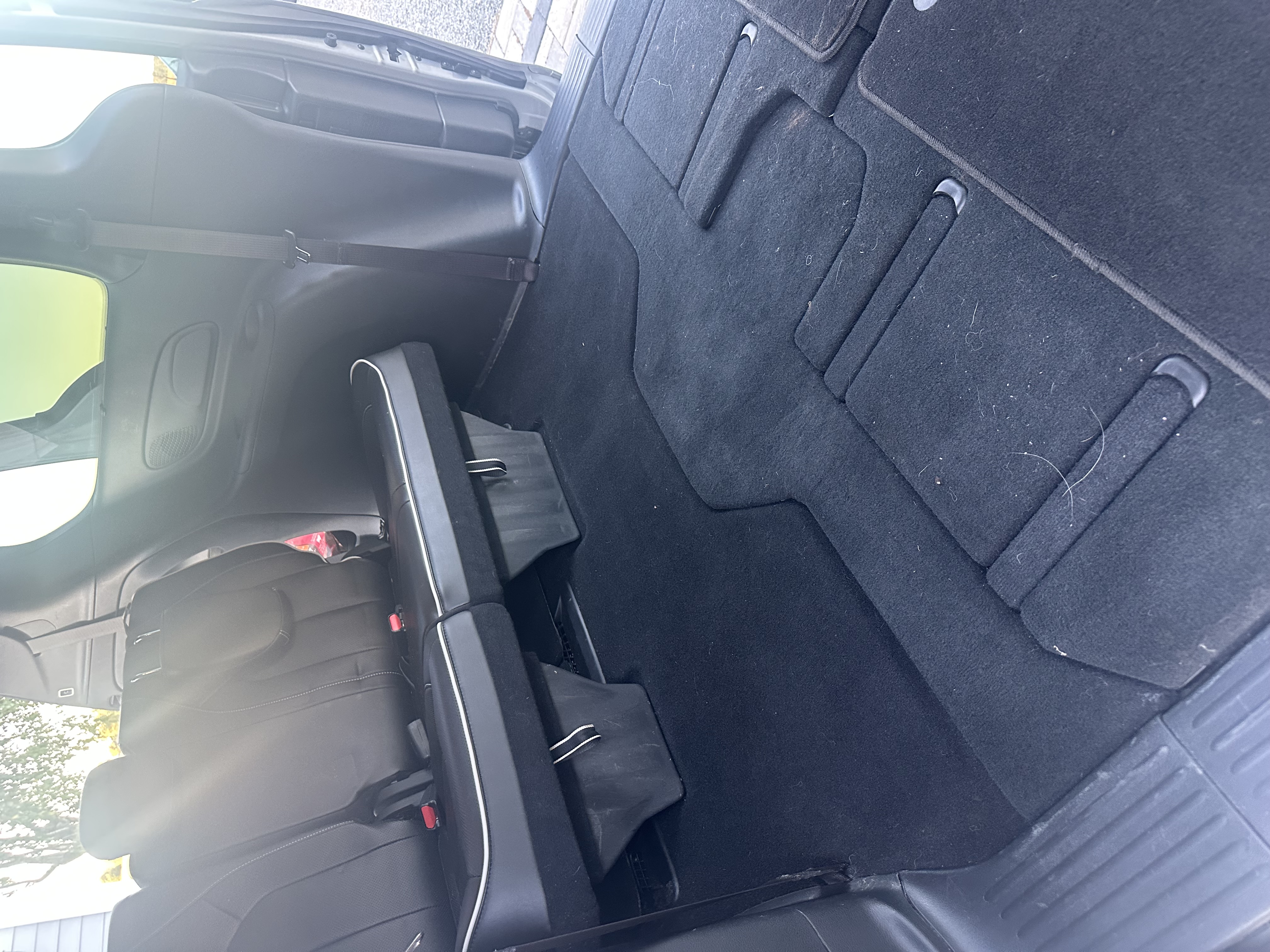 Used 2024 Chrysler Pacifica Limited w/ S Appearance Package FWD image 11