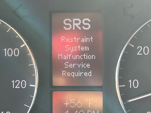 Used 2010 Mercedes-Benz G 550 image 11