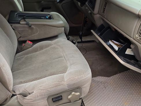 Used 2002 Chevrolet Silverado 3500 LS w/ Electrical Convenience Pkg image 10