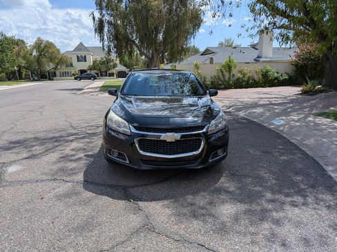 Used 2014 Chevrolet Malibu LT FWD image 2