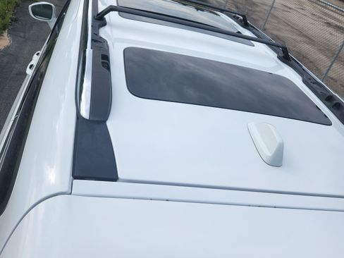 Used 2018 Chrysler Pacifica Limited w/ Tire & Wheel Group image 17