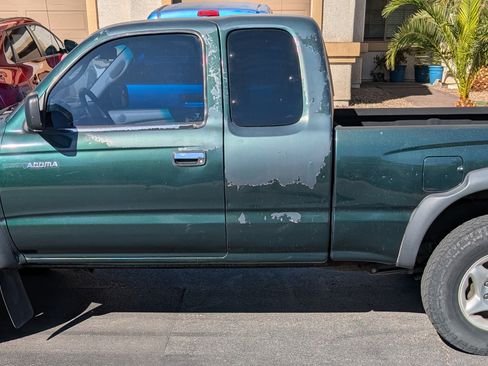Used 2003 Toyota Tacoma 4x4 Xtracab V6 image 2