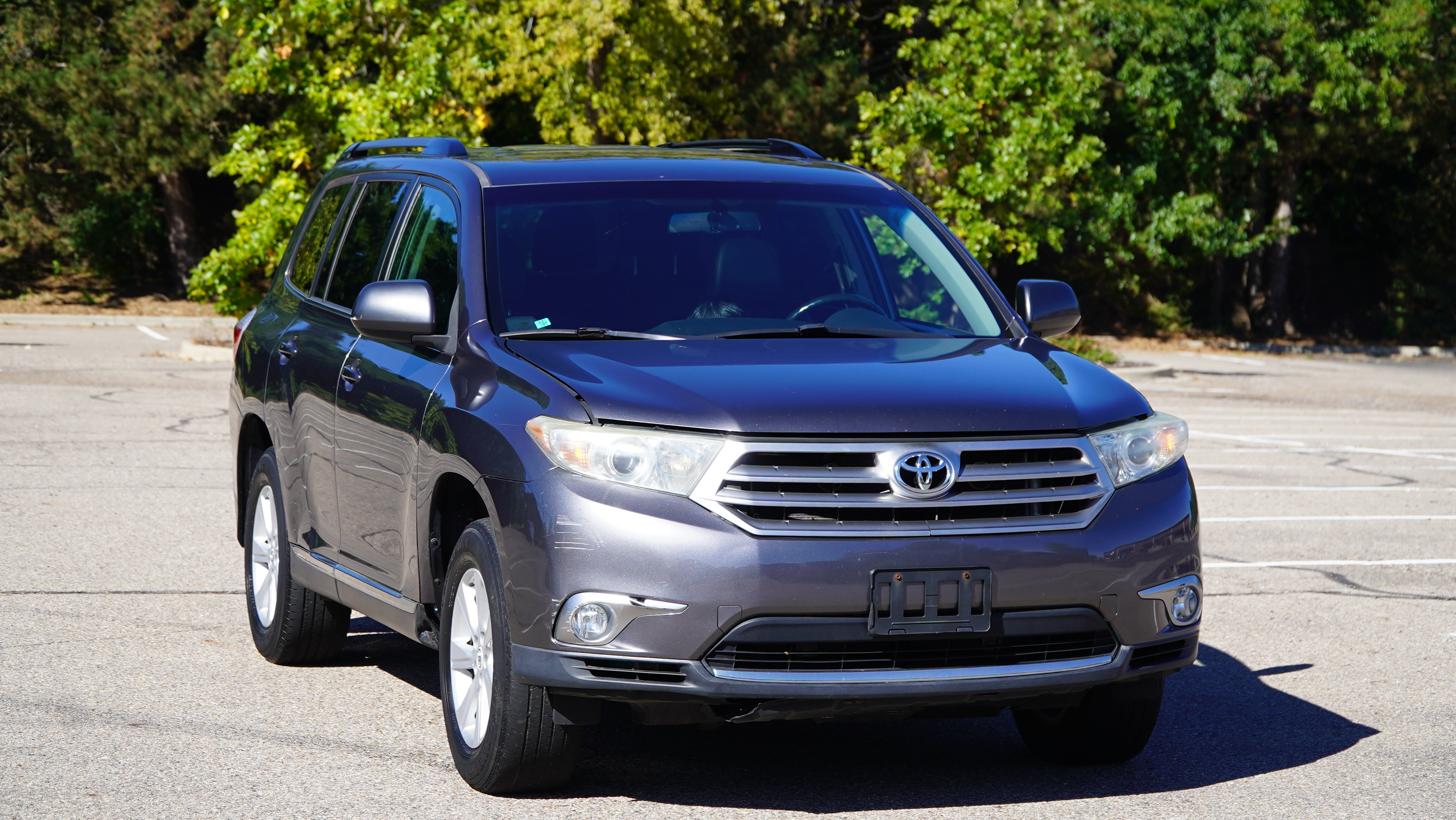 Used 2011 Toyota Highlander SE w/ Tow Pkg AWD/4WD image 4